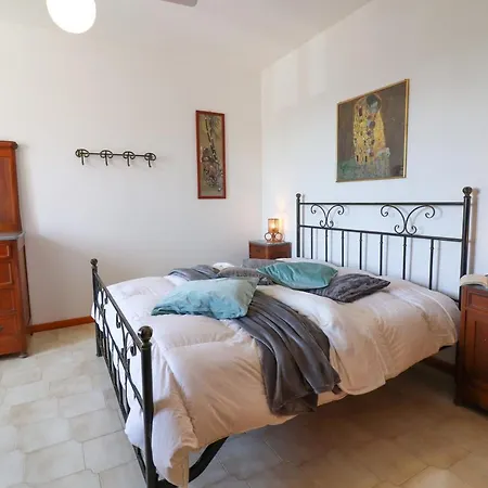 Hébergement de vacances Casa Azzurra A *
